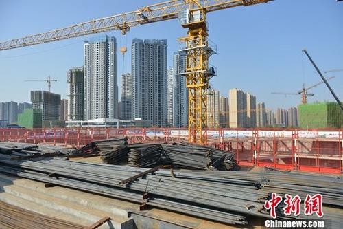 中国GDP增速连续16季窄幅波动统计局是这样看的-2015年gdp是多少