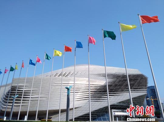 “七次牵手”夏季达沃斯为大连带来了怎样的影响？-2015年达沃斯世界经济论坛年会是多少届