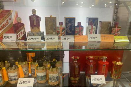 一瓶难求直营渠道的飞天茅台酒去哪儿了-茅台经销商有多少