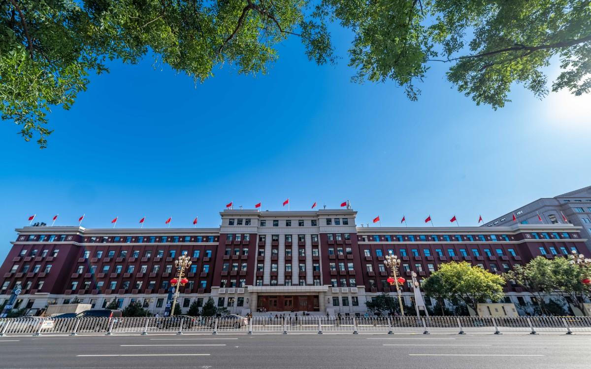 大隐于市！东长安街上，这座6层老楼悄然换新-西安市有多少个魏晓明