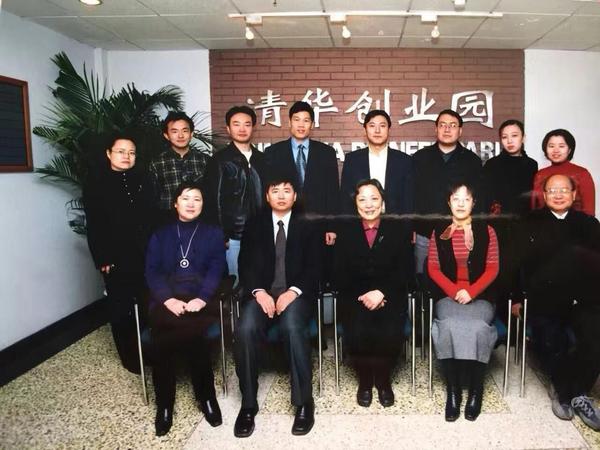 清控银杏：古典型VC的克制与突围-银杏基金