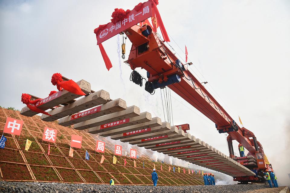 被误读的新基建潮-翟山鹰股票资讯