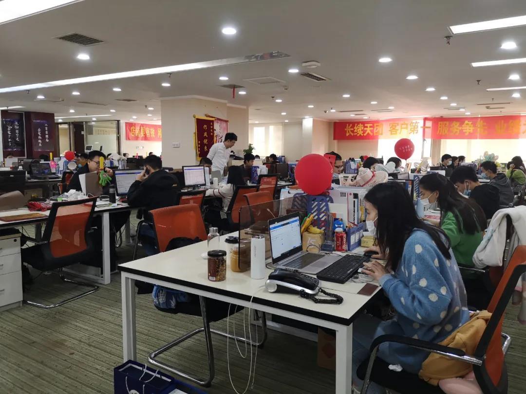 “不要在黎明前倒下”，一栋写字楼里的企业“求生链”-众大投资担保有限公司