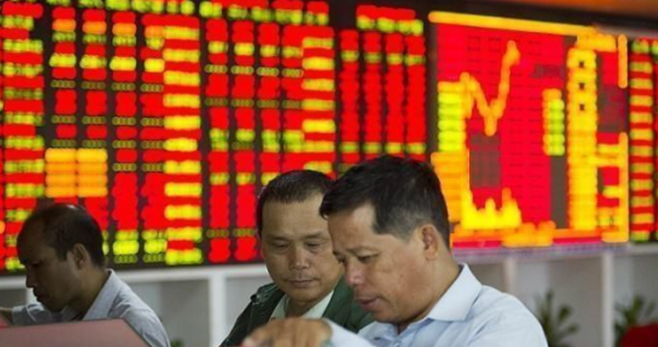 如果一只股票损失超过30%，我们应该继续补仓摊薄成本还是及时止损离场？作为投资者怎么看-亏多少止损