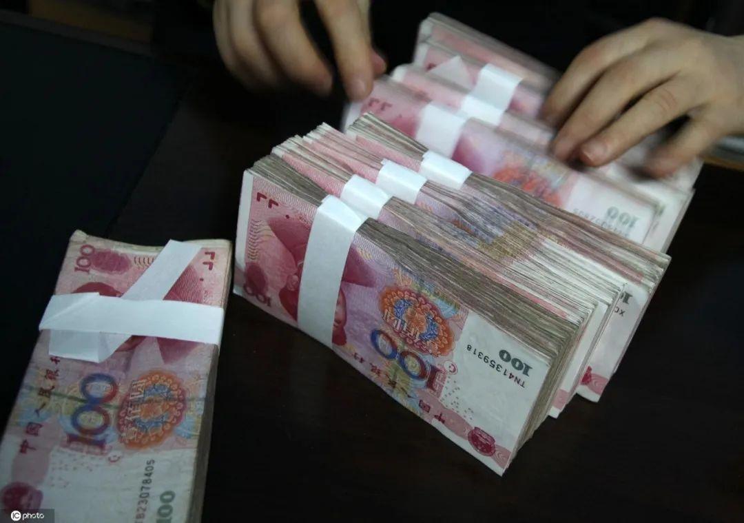【推荐】4.28元存折，牵出校园百万腐败窝案-挪用公款70万判多少