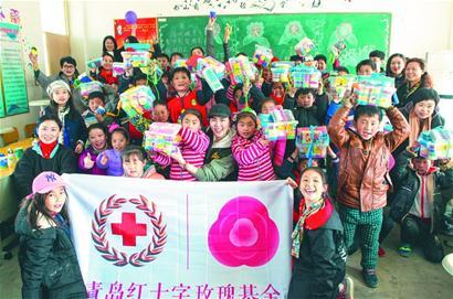 6年筹集783万爱心款青岛红十字玫瑰基金惠及2万余名妇女、老人和儿童-山区儿童基金