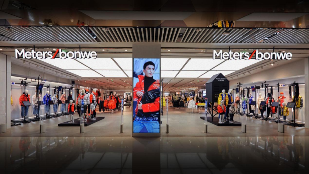 “不走寻常路”的美特斯邦威如何走向了下坡路？-美特斯邦威2012年销售额是多少