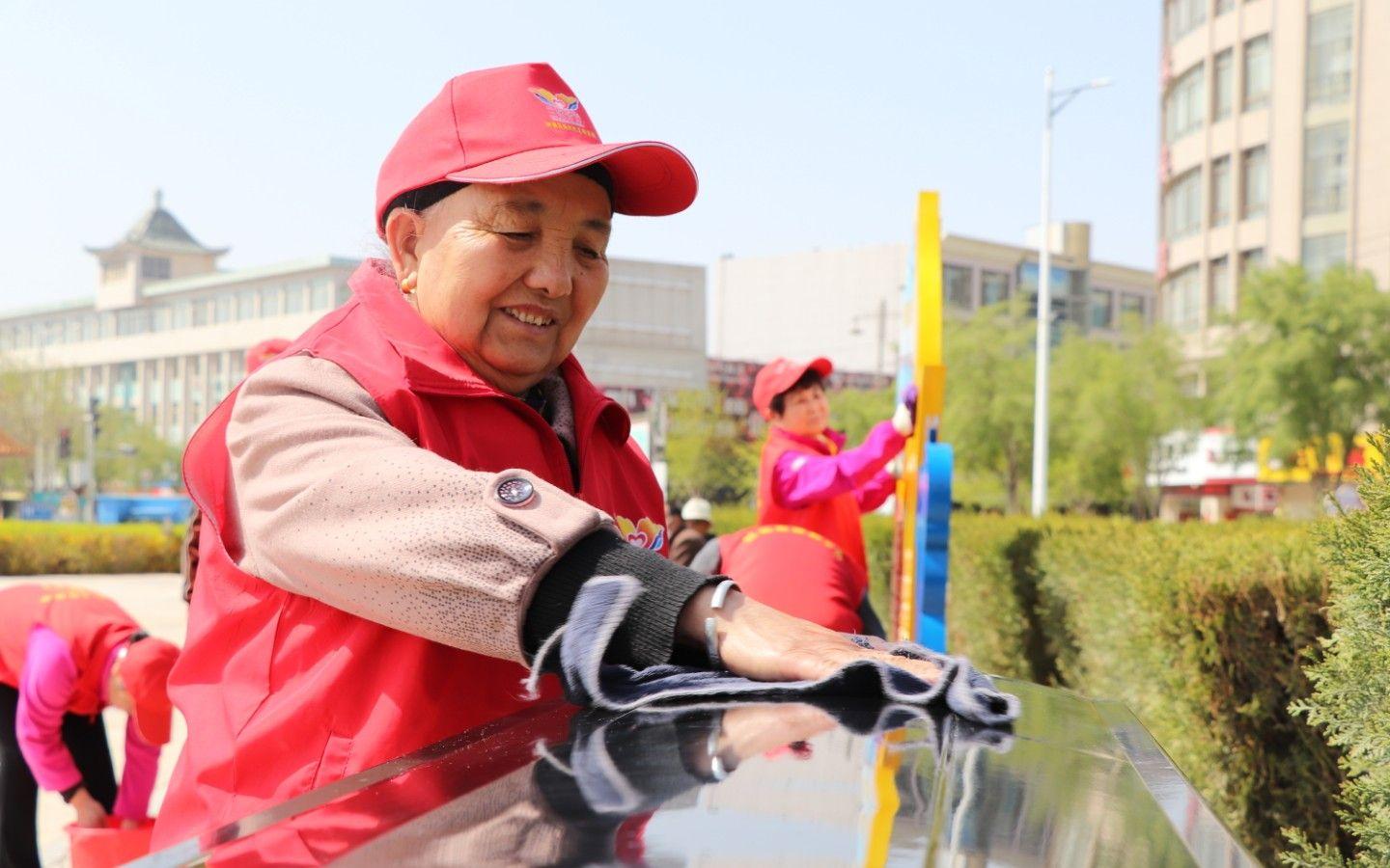 “七一勋章”获得者王兰花：帮居民解决问题，我有一种成就感-山西省兰花集团三八煤矿有限公司