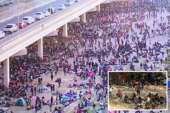 20年来罕见！9000多名非法移民涌入美边境：趟水过河桥下安家-美国有多少非法移民