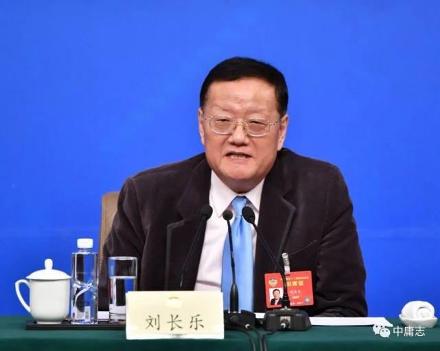 为了与旗下爆雷的凤凰金融切割，刘长乐出售凤凰卫视股份-凤凰金融收益多少钱