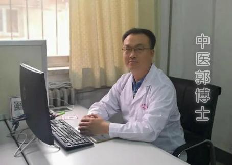 晨起眼皮肿胀，怎么办？选2个经方加减，共8味药，3剂就见效-早晨起来双眼皮肿了怎么办
