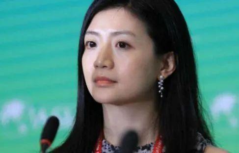 【推荐】云峰基金李颖：风一般的女子-李颖云峰基金
