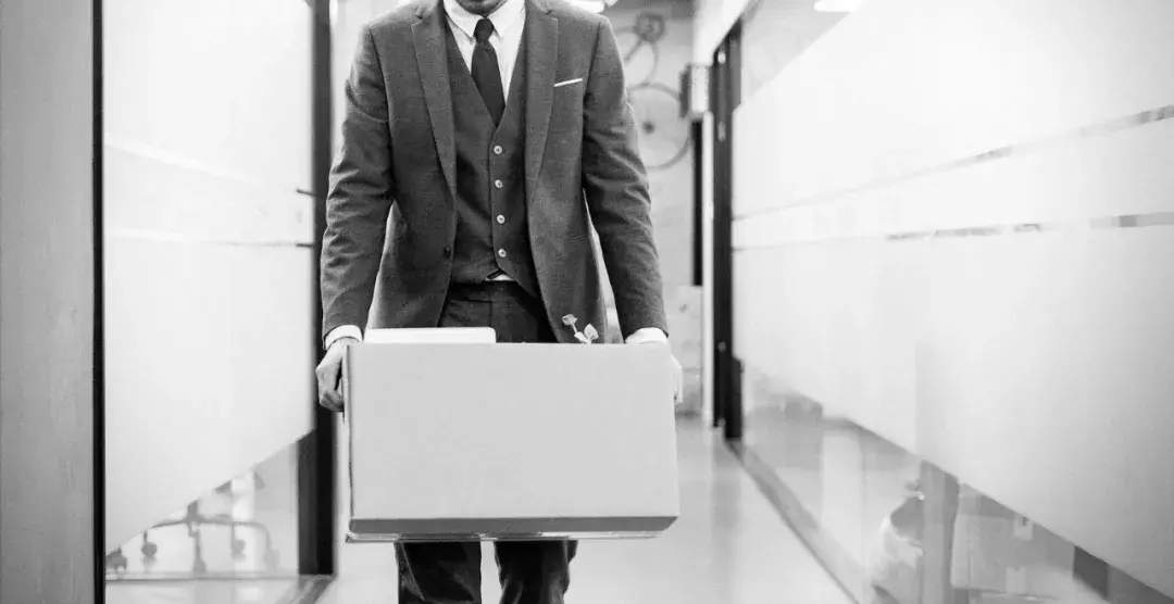 “我们不要P2P员工”，公司副总宁愿跑滴滴，金融科技行业陷人事动荡-p2p公司一般需要多少工作人员