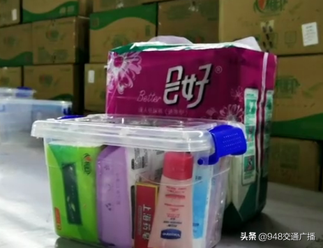 10000份医护关爱包抵汉，北京联益慈善基金会驰援湖北-北京联益慈善基金会