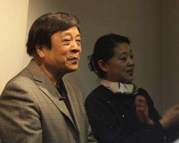 78岁赵忠祥去世后，巨额遗产不留给儿子惹争议，网友：聪明的决定-赵忠祥有多少财富