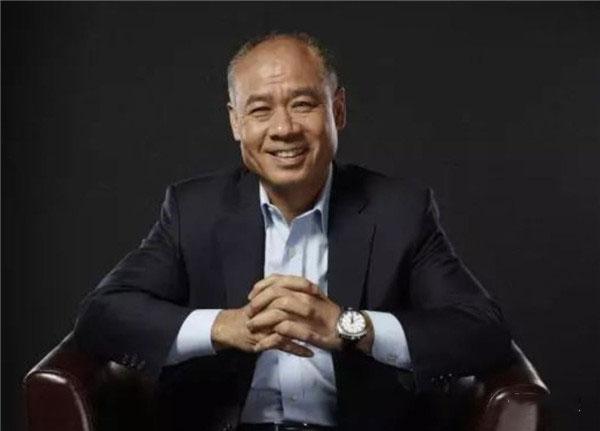57岁体操王子李宁，退役后创业成功，身家过百亿，白发略显沧桑-李宁现在资产有多少