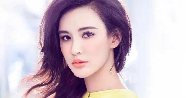 赵丽颖离婚，莫小棋的预言再次成真，是她测得准还是她敢说？