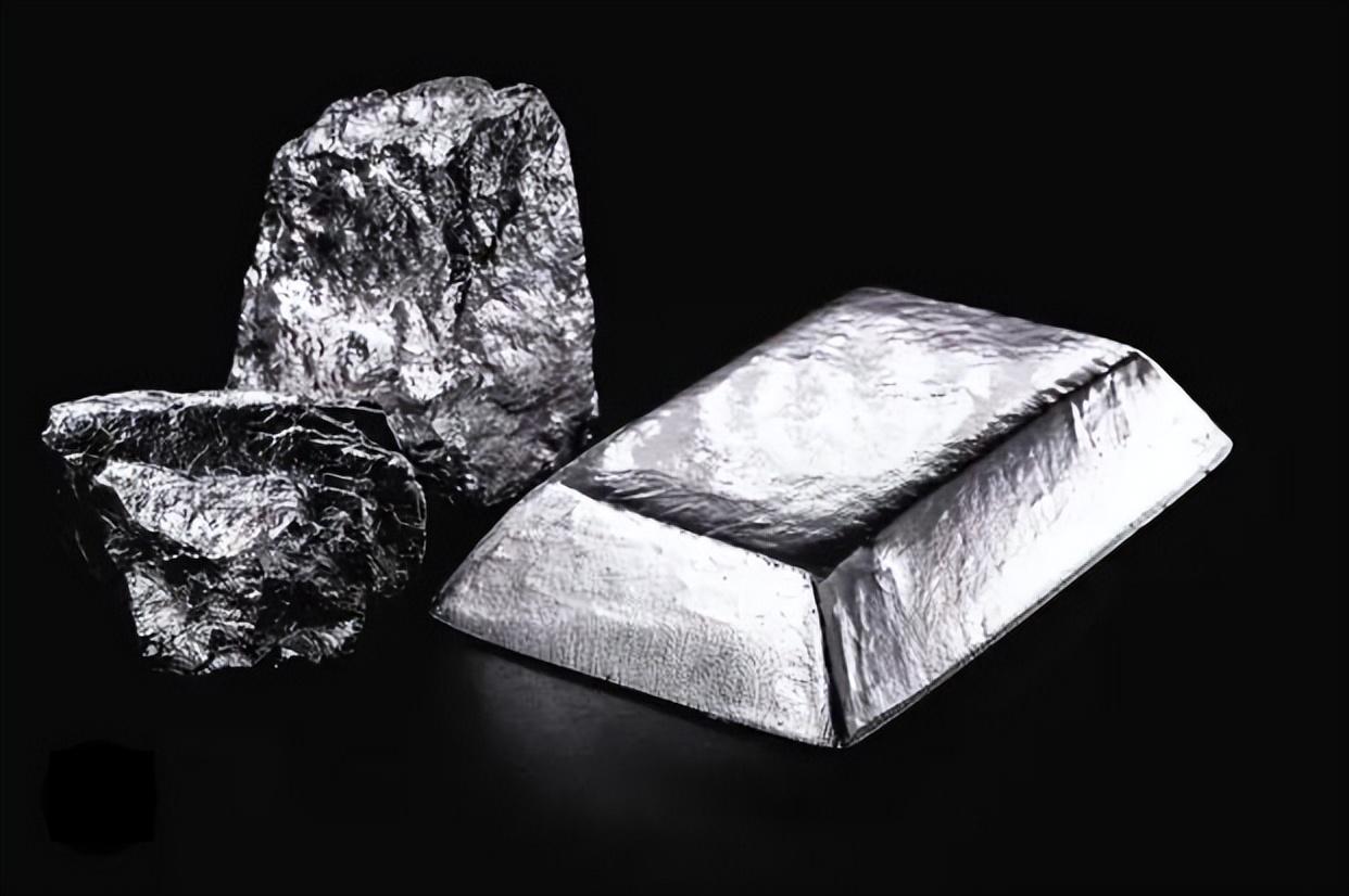铂多少钱一克？铂金回收价格是怎么得出来的？-目前世界有多少是白金