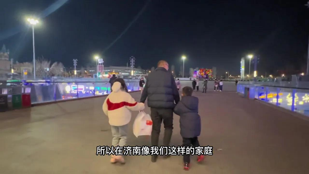 80后夫妻从北京来济南工作，两口子月入三万，为何感觉还不够花？-夫妻月收人一万一年多少