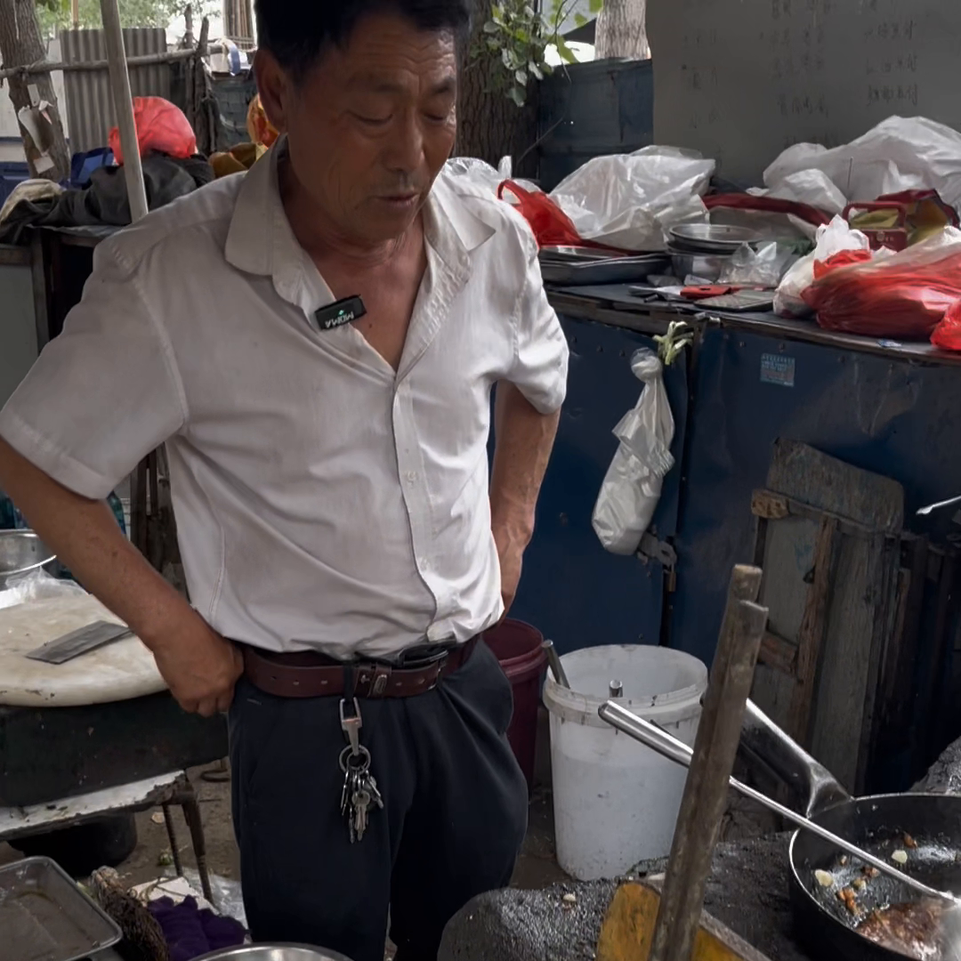 山东费县薛庄大集炒菜又便宜又好吃，不得不说是真实惠啊！...-炒最少要多少钱