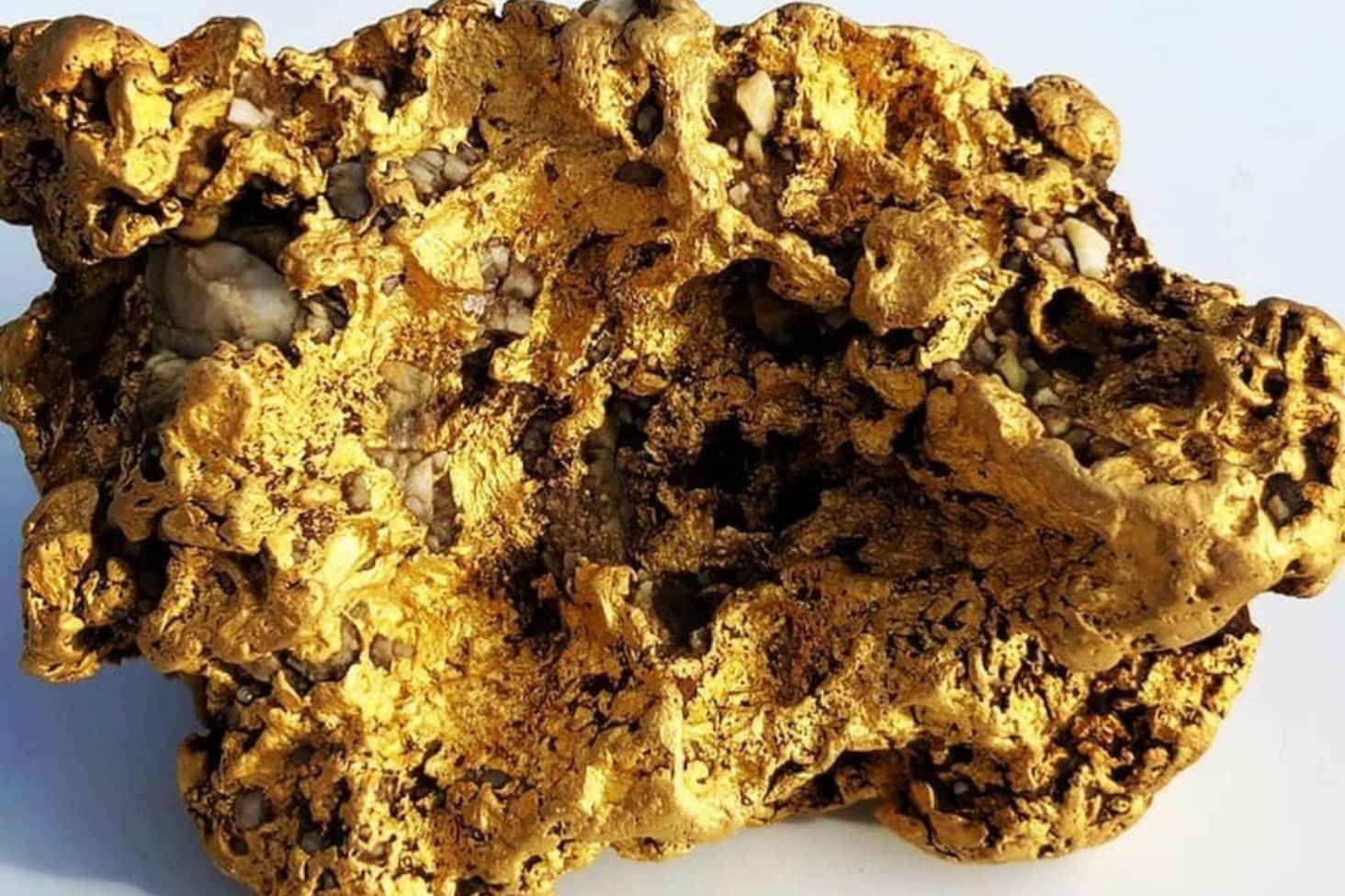 山东发现超大金矿，最大延伸2000多米，矿体厚度62米，可采30多年-山东金矿多少钱一个月