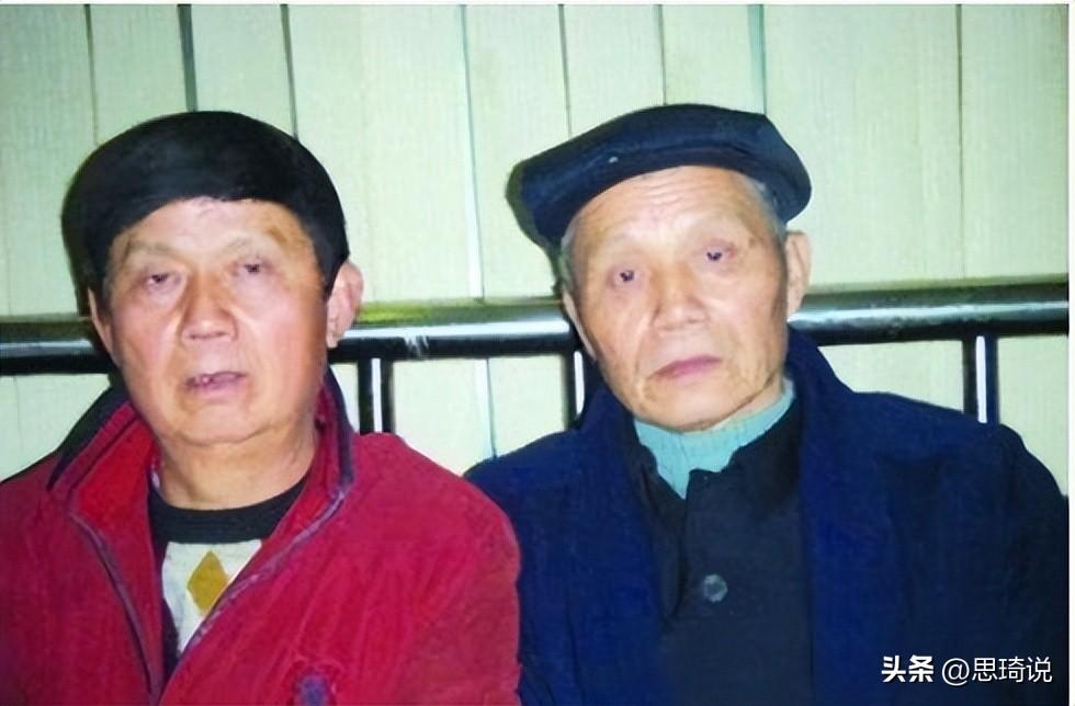 9年前，成龙与安徽的两位哥哥相认，为何他们至今仍过得清贫？-成龙中国影业公司
