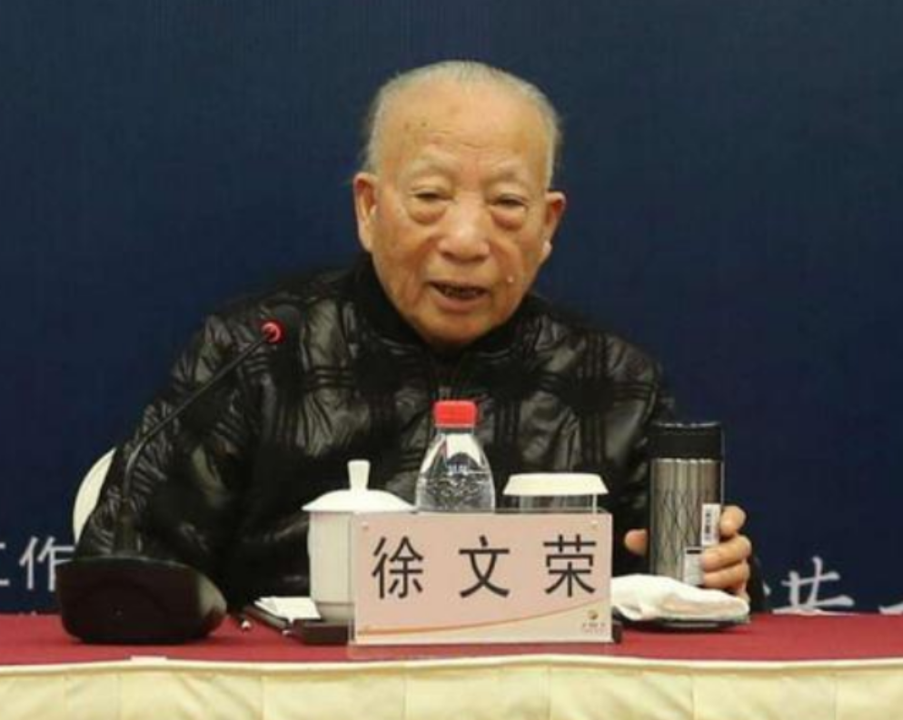 80多岁老人花300亿在横店重建圆明园，专家强烈反对，今已完工6年-圆明园值多少亿