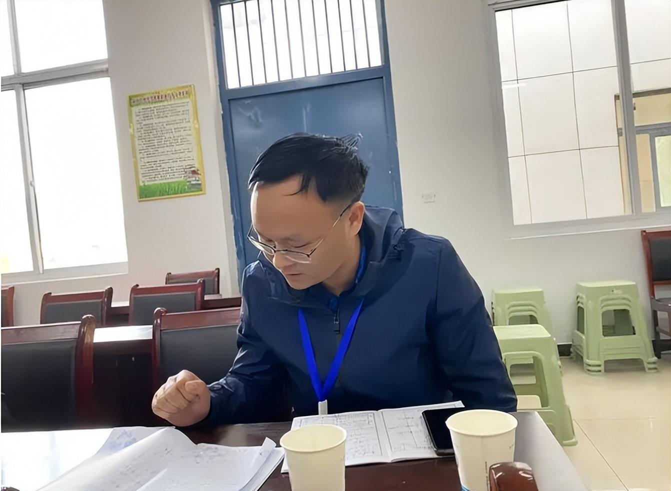 【推荐】作手教师！中学教师炒股赚钱秘笈揭秘：收益率超出预期！-股票讲师赚多少