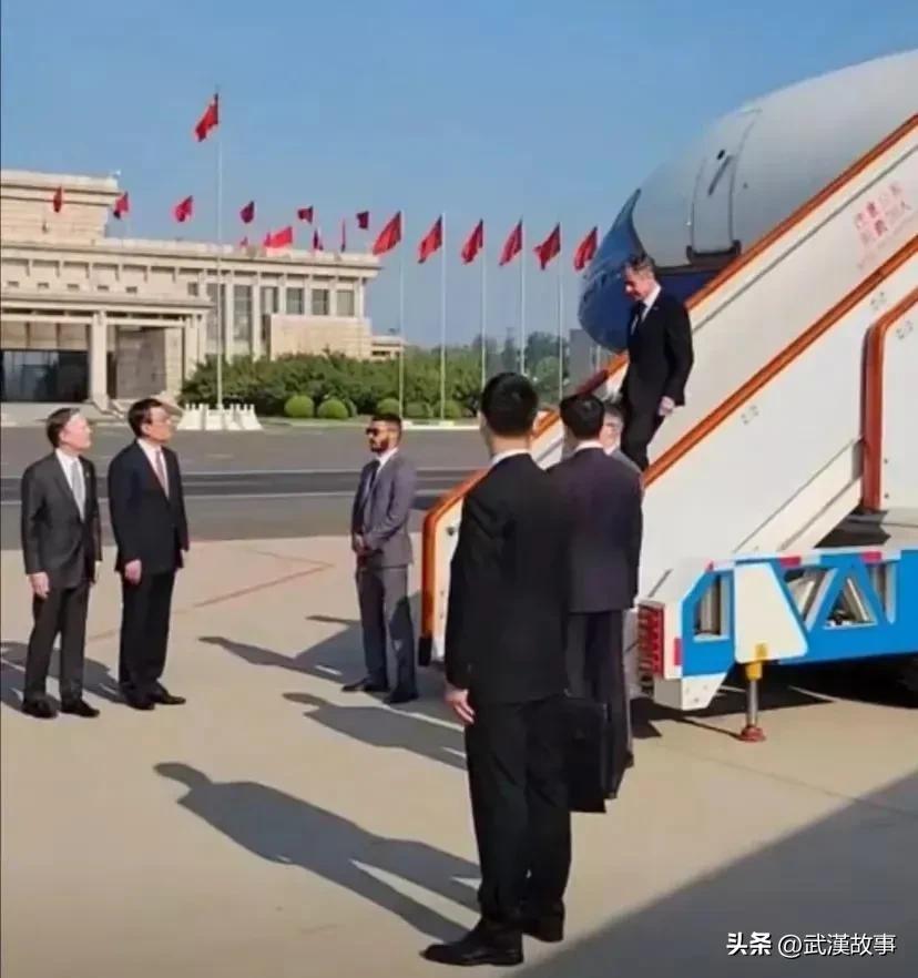 布林肯访华之际，美国国债总额突破32万亿美元，再次引发全球关注-美国发行了多少国债