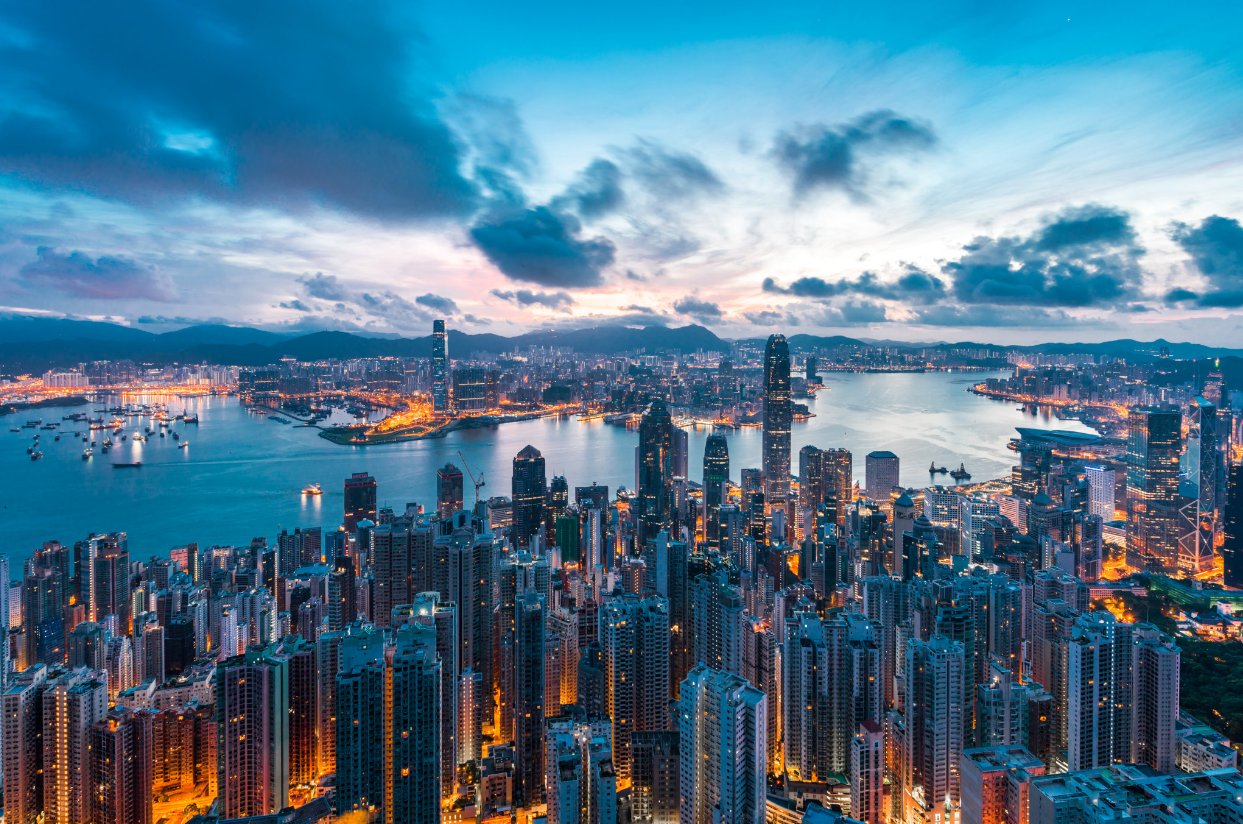 【推荐】十三年首降！香港房价下跌15.6%，对内地会有什么影响？-香港房价跌了多少