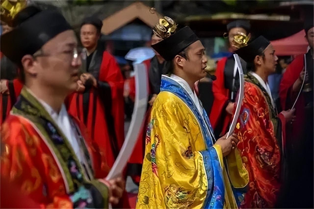 被绑架中国留学生有多富？道长父亲3.75亿包山头，母亲有15家企业-爸爸去哪儿投资多少