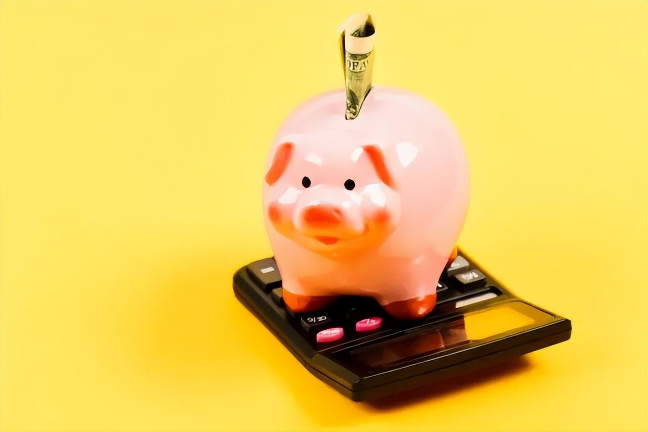 日本中小企业退职金，高中毕业994万日元，大学毕业1091万日元-1142日元等于多少人民币