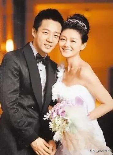 忍无可忍！大S妈被张兰狂怼11天，被骂坐台小姐后，怒飙脏话回怼-6万台币等于多少人民币