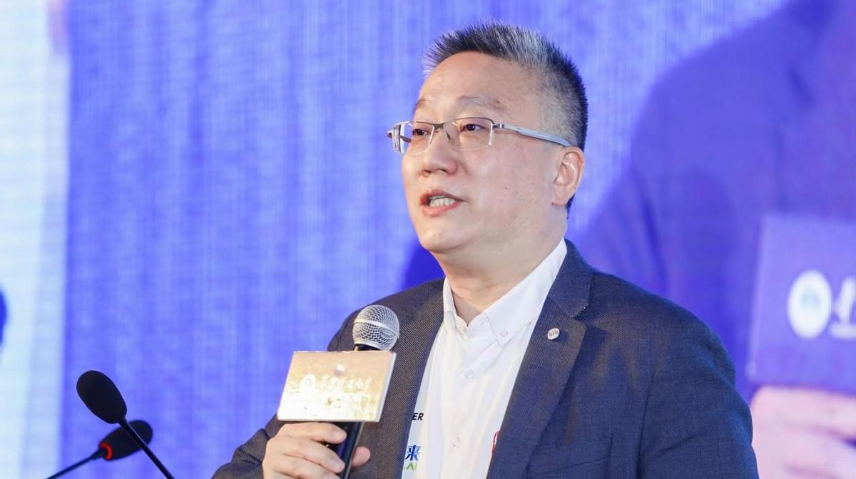 一年烧光82亿，董事长年薪12亿，普通工人仅1700元底薪？-中国哪些上市公司没有董事长