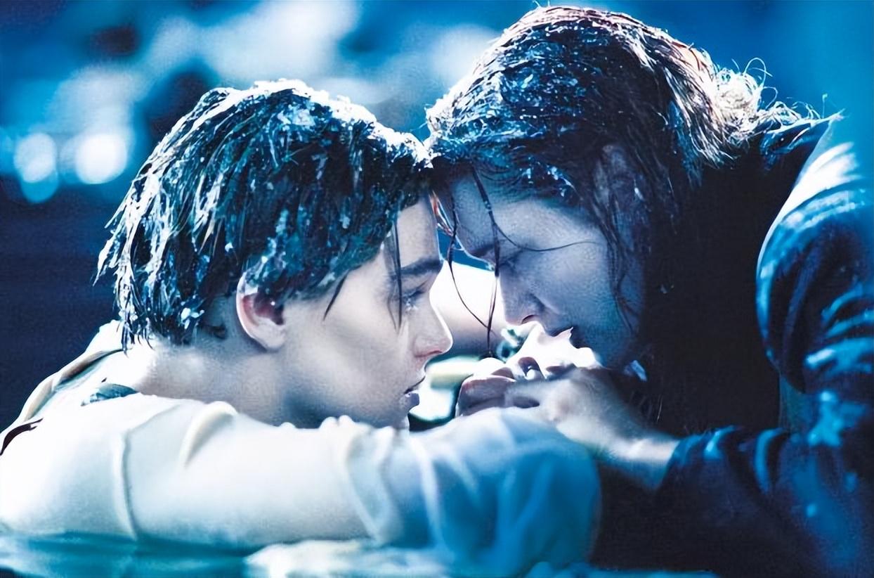 《阿凡达》又在中国重映，誓要突破30亿美元-8000美金等于多少人民币