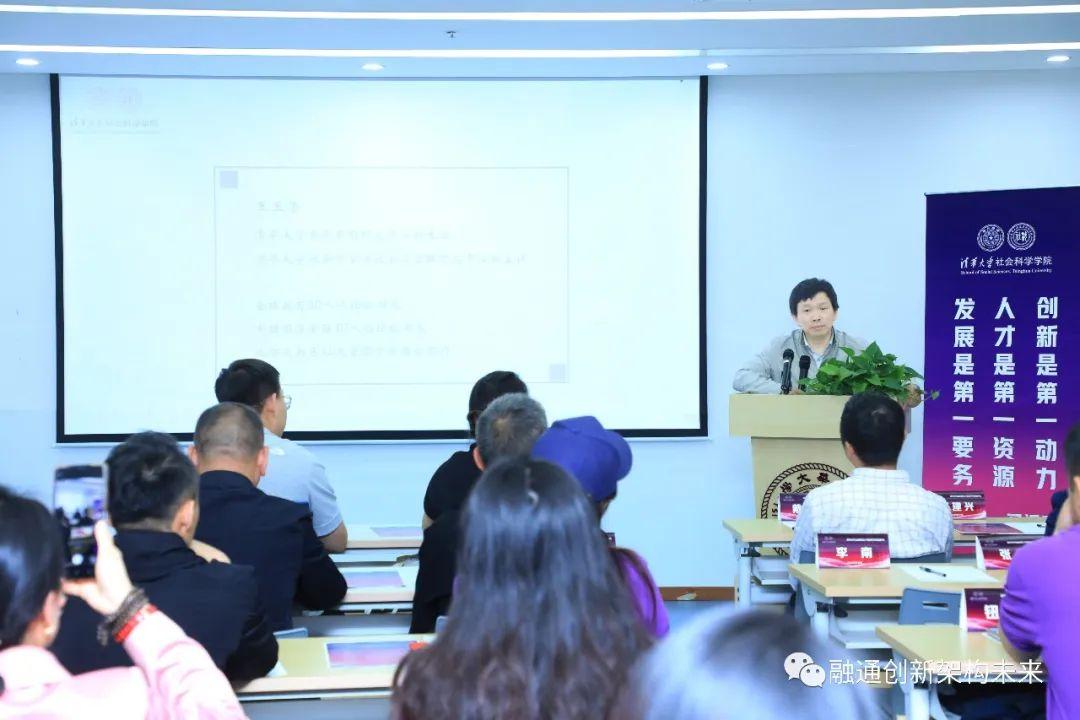 如何通过融通创新解决中小企业的经营难题？-两家小公司合并的优势