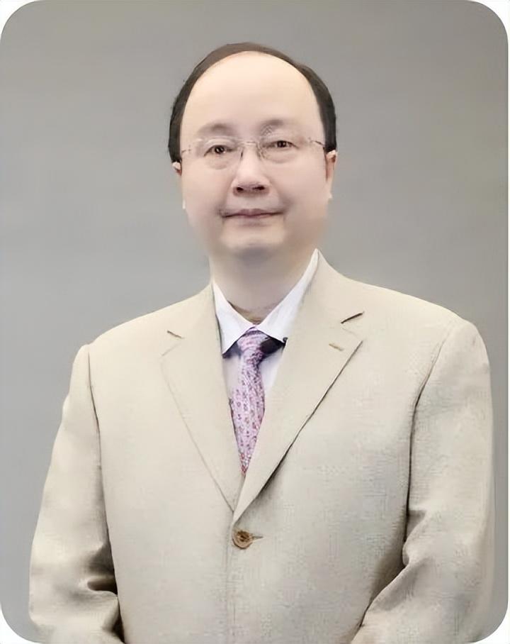 Q值优化单眼视方案助力优化40岁以上屈光不正患者的屈光矫正方案-30岁还能做牙齿隐形矫正嘛