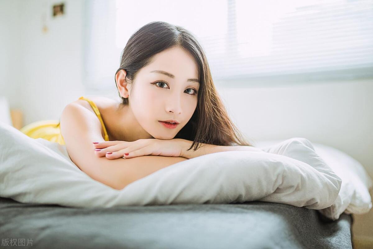 34岁剩女择偶标准：找个有车有房有存款，月薪5万的男人要求高吗-单身女人要有多少存款