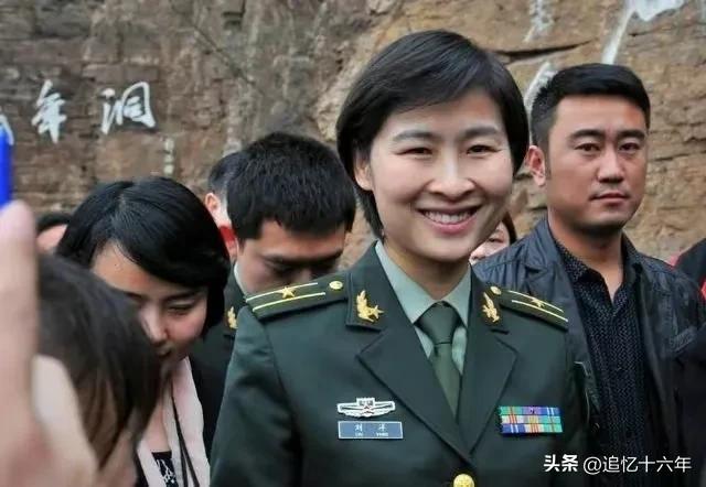 【推荐】刘洋大校获奖金，可喜可贺，比首飞第一人杨利伟将军还要多-航天基金会