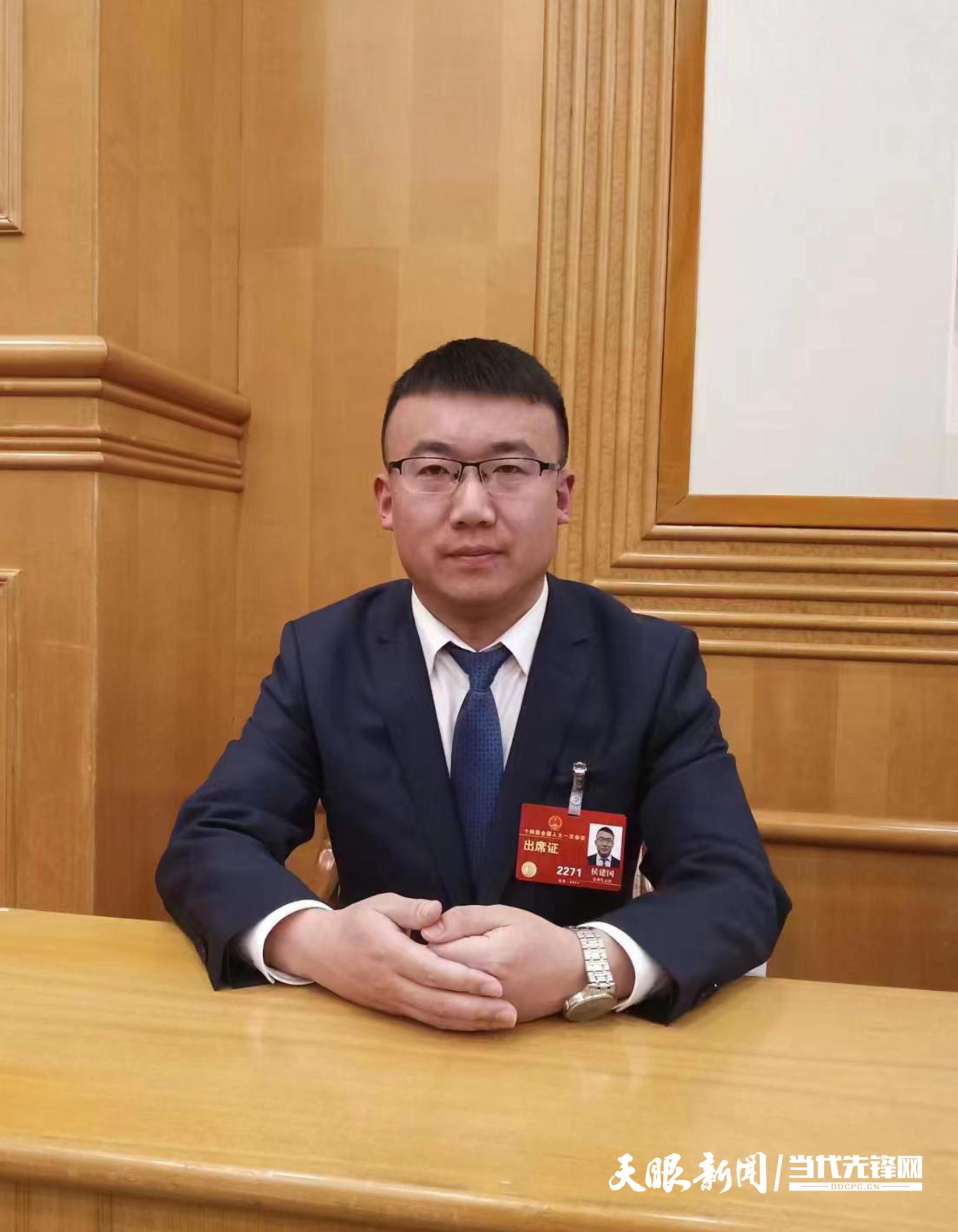 两会云连线侯建国代表：打造“贵州领先、国内一流”智能化示范煤矿-盘江精煤公司山脚树矿黑暗