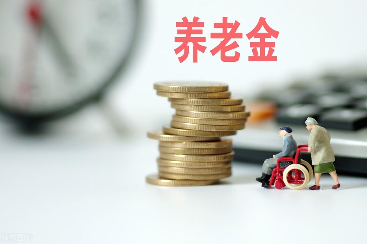 40年正科级公务员，每个月退休金好高，超过很多应届生的工资了-公务员退休后工资多少