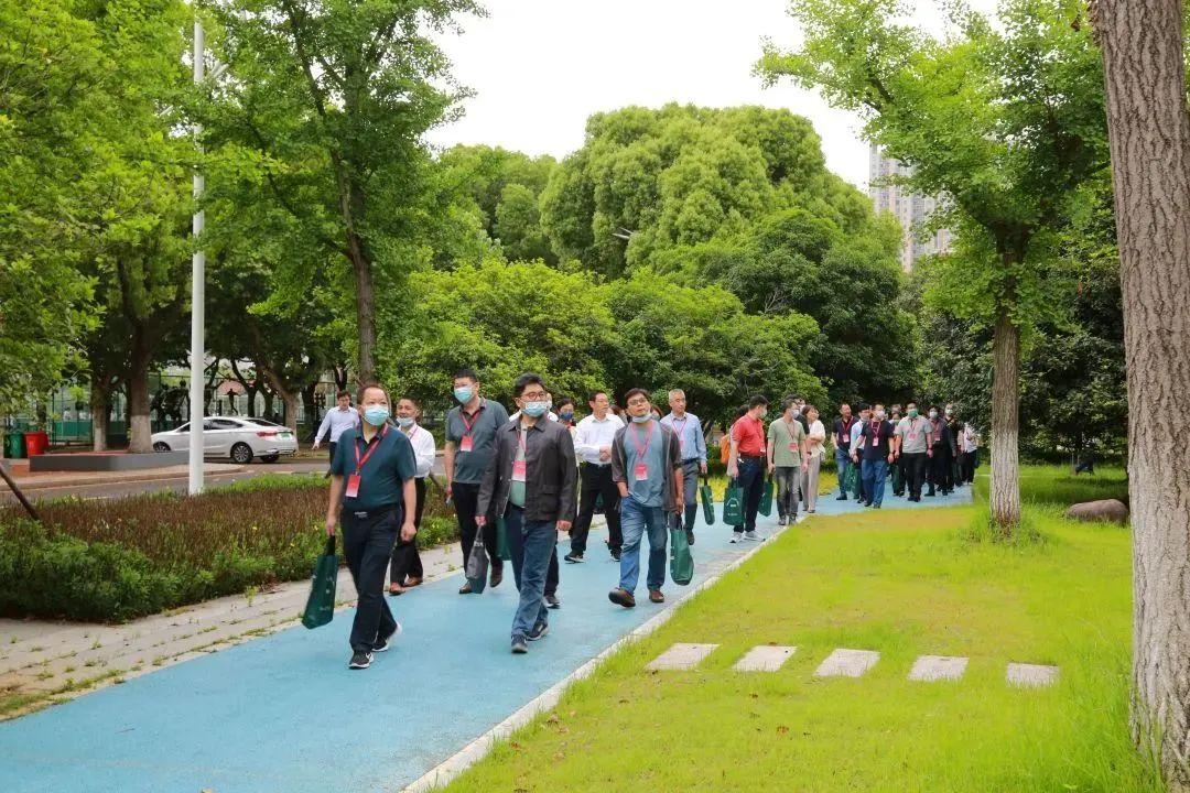 全国会议在天一中学举行聚焦三新改革着力人才培养-皖新传媒教育服务总公司
