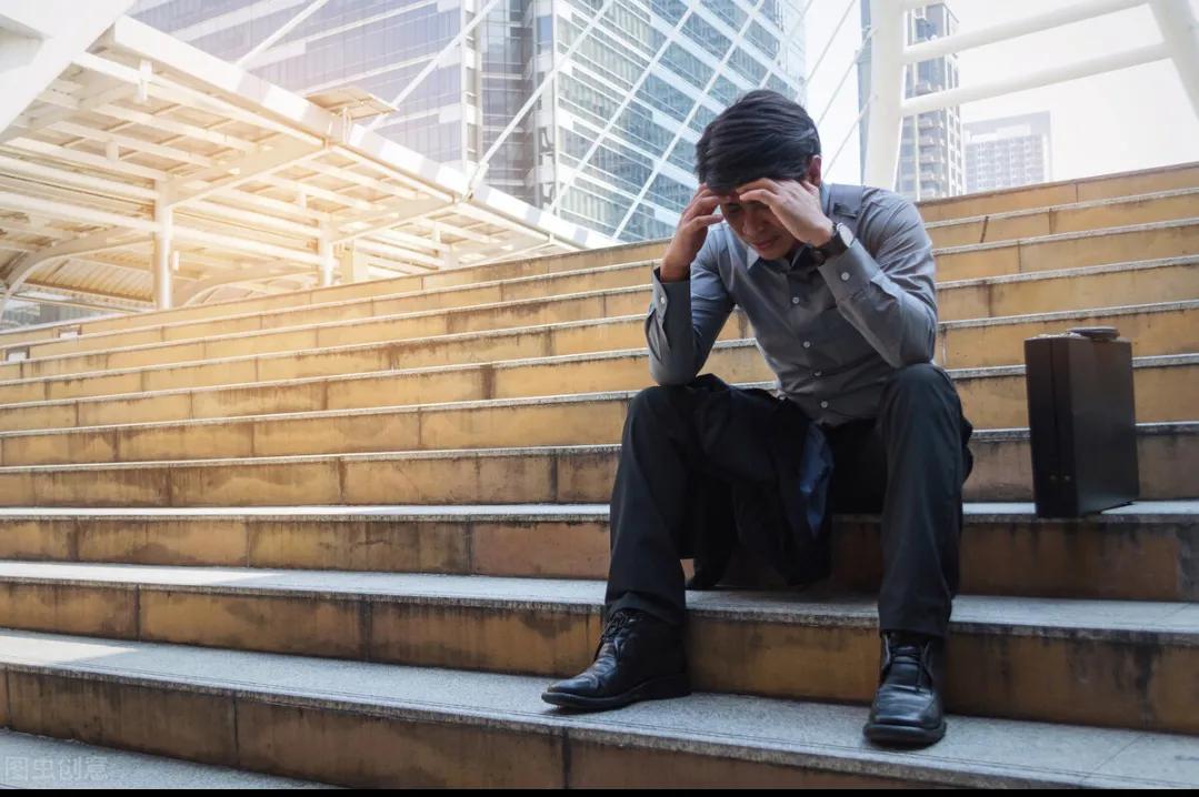 如今，70多万人失业，大学生毕业即失业怎么办-中国现在有多少人失业