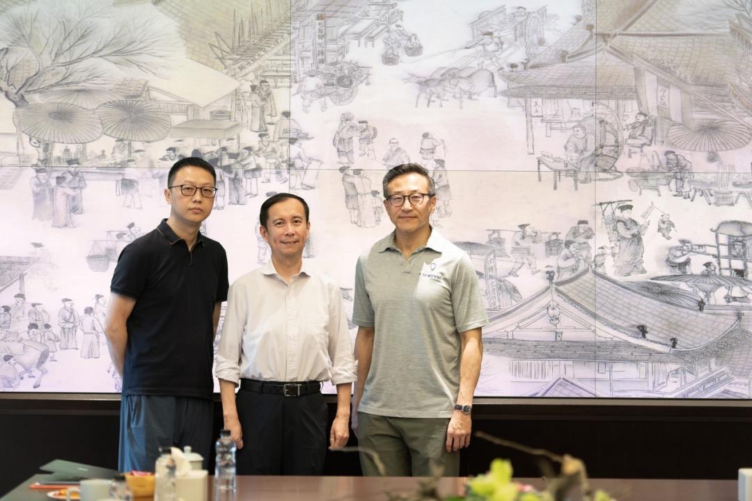 阿里集团宣布换帅：张勇9月卸任董事长和CEO，蔡崇信和吴泳铭接任-天猫的上市公司和ceo