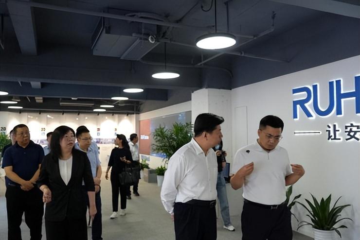 【推荐】作者邦网唐山高新区、科技局对接高科技产业——陈人通受邀参加-哲达科技股份有限公司