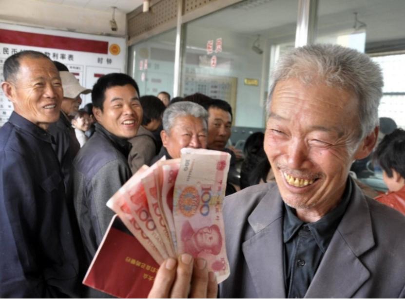 7月1日起，部分农民注意了，你的养老保险补贴有这些变化-补粮款两年能拿多少钱