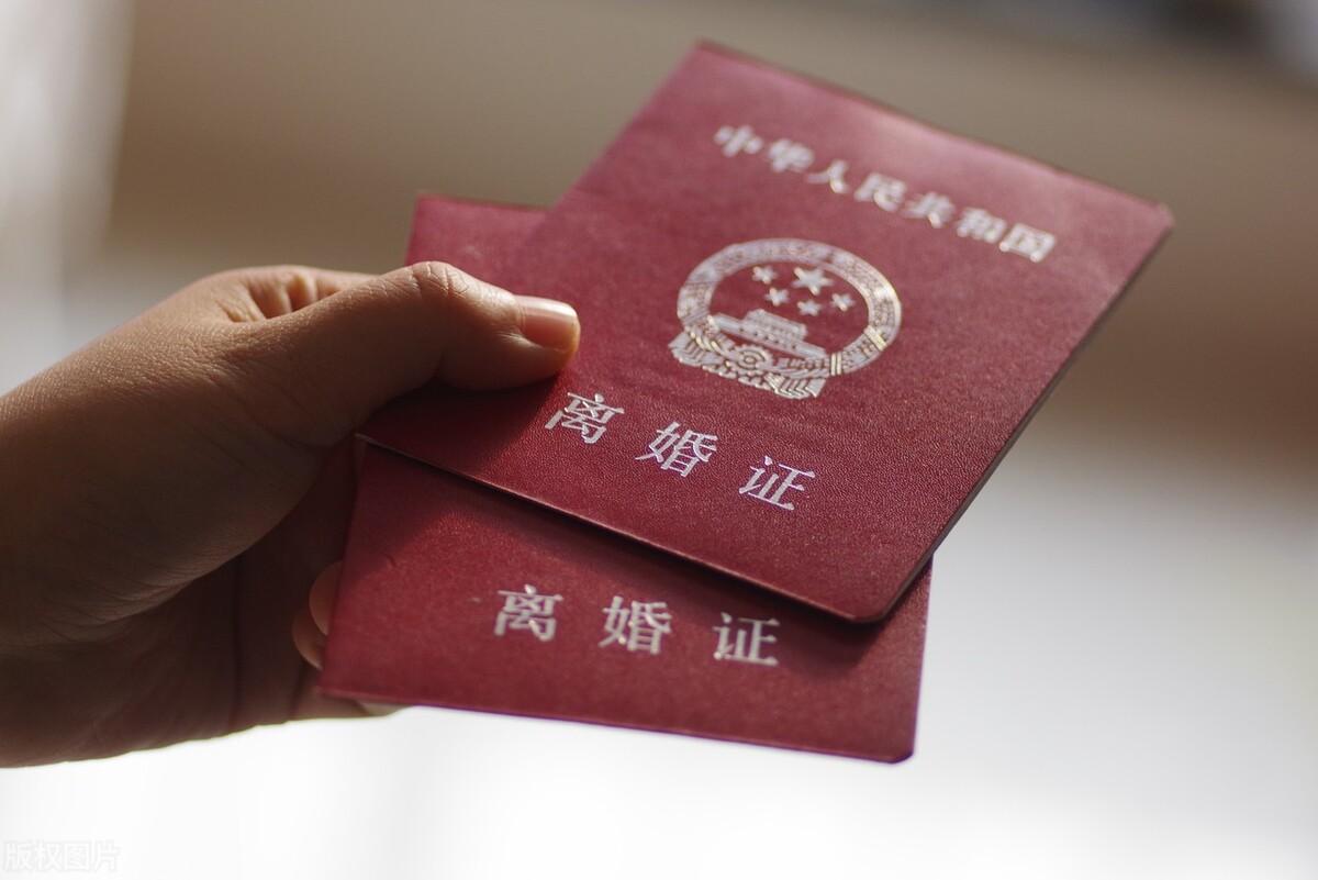 二手车发票的交易价格不能认定为转让价格，应以实际价格认定车价-1000的发票多少钱能买