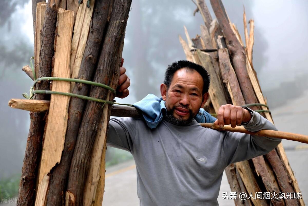 德阳在绵竹汉旺建煤矿，尽管年年亏本，但却解决了老百姓燃料之急-小煤矿年产多少吨