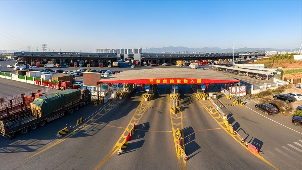 2023中国首富产生：身价相当于3个马云，2个马化腾，产品全国第一-王卫身价有多少