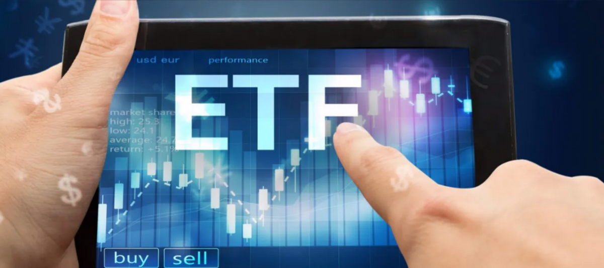 巴菲特推荐、牛散加持，ETF基金为什么越来越受到青睐？-基金持股好么